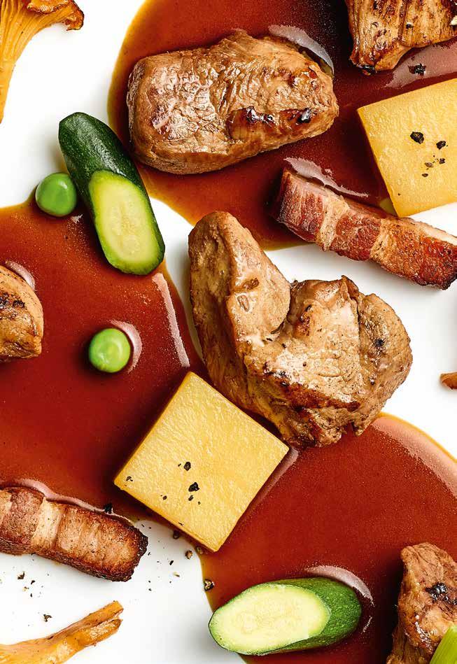 CSIRKEHÚSOS Sült csirkehúsra emlékeztető ízjegyek és aromák könnyű, finom harmonikus ízekkel. Mártásokhoz és ragukhoz ideális.
