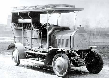 gépkocsija 1907-ben, 107 évvel ezelőtt volt a márka első összkerékhajtású és 4-kerék kormányzású autója ➊.