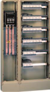 Az ISFT160-630 A típusok közvetlenül a sínrendszerrôl táplálhatók az elôre gyártott összeköttetés és egy csatlakozókészlet segítségével.