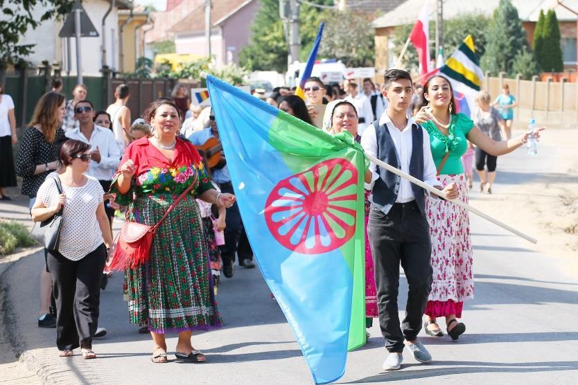 Nagyecsed Város Önkormányzata Kisebbségek identitása és integrációja művészeti eszközökkel Konferencia- és