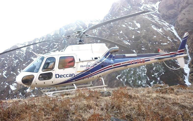 VADÁSZAT KÉK KOSRA ÖSSZKÖLTSÉGKALKULÁCIÓ GYALOGTÚRÁVAL A VADÁSZTERÜLETRE ÉS HELIKOPTERTRANSZFERREL A VISSZAÚTON KATHMANDUBA 2 vadász részvételével számolva A vadászati költségek az alábbi