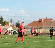 Csapataink, játékosaink FC Dabas III hírek Ledő Lászlót, az FC Dabas III csapatának vezetőedzőjét kértük, meséljen nekünk egy kicsit, mi újság a DIII házatáján, hogy állnak most a fiúk a