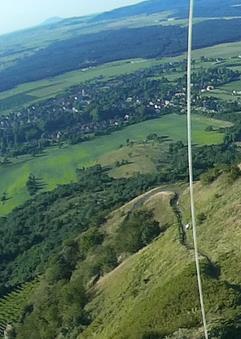 A méretezés információvesztéssel jár, és kicsit elmoshatja az éles részleteket.