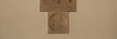 A mûvész legkésõbbi munkáit két emlékcsoport alkotja: öt szobrászati alkotás 1972 elõttrõl 40 a sopronhorpácsi templomban (17 19.
