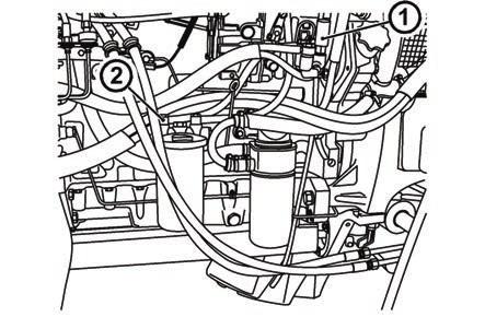 E704 Motor olajjal való feltöltése A töltőnyíláson (2) keresztül töltse be az előírt motorolaj mennyiséget, indítsa be a motort és járassa 2-3 percig 750-800 fordulat/perc fordulatszámon.