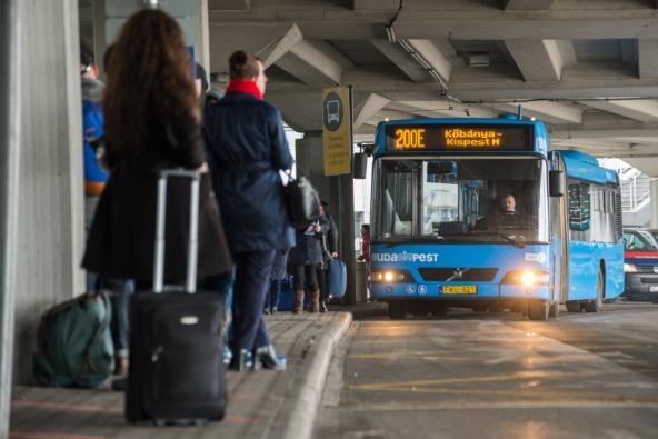 További fejlesztés: a járatok az indulási szintre érkeznek (június 16-tól) 200E Bevezetés időpontja: