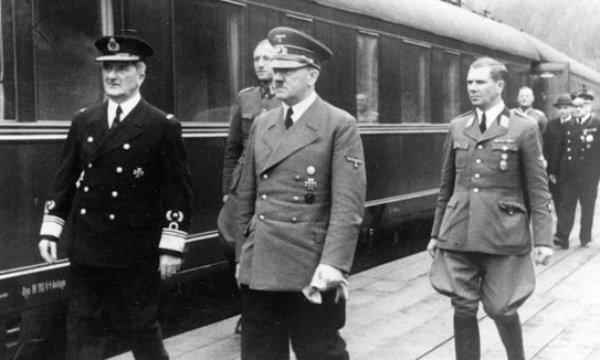 D) Az elmúlt ősszel több alkalommal is kifejeztem abbéli reményemet, hogy a demokratikus önfegyelem segítségével lehetővé válik, hogy az iparban általánosságban növeljük a béreket és csökkentsük a