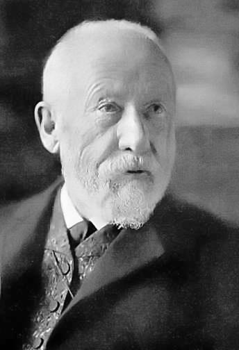 Az elméleti pedagógia főbb irányzatai: Wilhelm Dilthey Wilhelm Dilthey (1833-1911) német filozófus (Universität Basel) a szellemtudományos alapozású kultúrfilozófia és az arra épülő kultúrpedagógia
