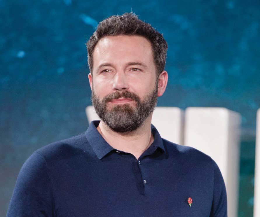 INTERJÚ BEN AFFLECK Még nem tudjuk, hogy Az Igazság Ligájában Ben Affleck utoljára öltötte-e magára Batman jelmezét, mindenesetre interjúnkból az derül ki, hogy nagyon élvezte a munkát, és örömmel