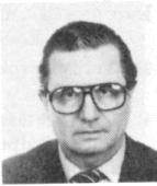 Dr. Csont Miklós (Nyékládháza, 1934) 2. Lévay József Gimnázium Miskolc 1953 3. Okl. vegyész (KLTE, 1958), magkémiai szakmérnök (BME, 1968), élelmiszerminôsítô szakmérnök (BME, 1977) 7. kép 4.