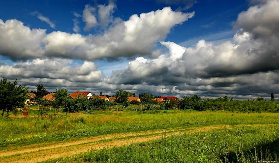 többségét Közlekedési infrastruktúrája leépült A forrásmegkötő képessége gyakorlatilag megszűnt A