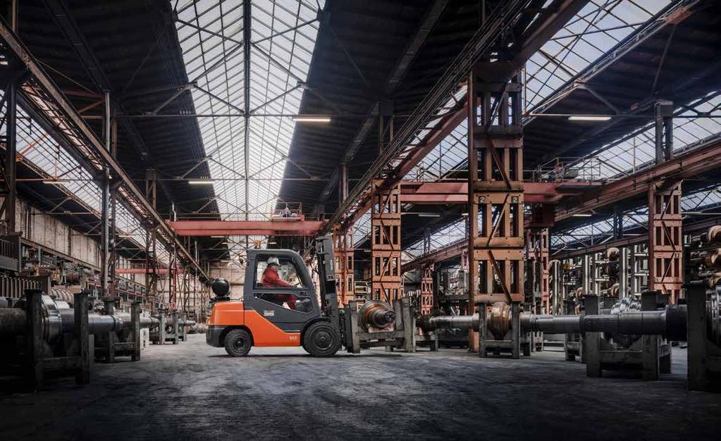 2 TOYOTA MATERIAL HANDLING MEGBÍZHATÓ TELJESÍTMÉNY A TOYOTA SAS-RENDSZERÉVEL 3 NÉLKÜLÖZHETETLEN SEGÍTSÉG A TERMELÉ- KENYSÉG ÉS A BIZTONSÁG FOKOZÁSA TERÉN TOYOTA SYSTEM OF ACTIVE STABILITY A