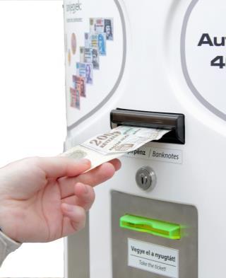 Az AutoPay típusú fizető automata, kezelőszemélyzet nélküli automata lévén, mentesül a