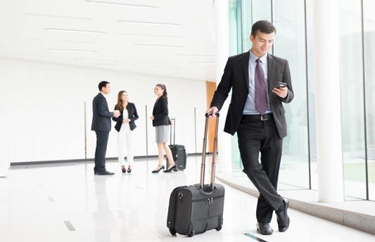 allianz.hu TermékismertEtő Allianz Üzleti utasbiztosítás 2018 Az Allianz gyakran utazó üzleti ügyfelei számára keretnapos utasbiztosítást kínál egyszerű és kényelmes megoldásként.