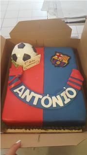 FC BARCELONA TORTA Súlya: kb. 3,5 kg Kb.