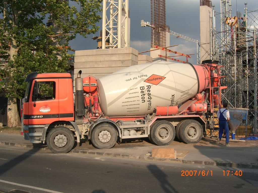 A beton jele (megnevezése) független attól, hogy a beton tervezett beton, vagy