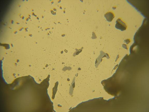 XII. Tábla hematit pirrhotin hematit 30 µm