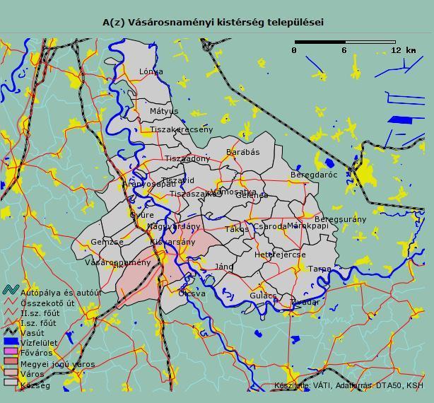 A kistérség központja a 8770 fős lakónépesség Vásárosnamény, amely a megye nyolcadik legnagyobb települése. Más, városi ranggal bíró település nincs a kistérségben.