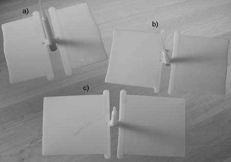 6 v γ& = x (5) Az összes változó ismeretében meghatároztuk a nyomáskomponenseket (6), majd azok összegzésével a szükséges fröccsnyomásokat (1).