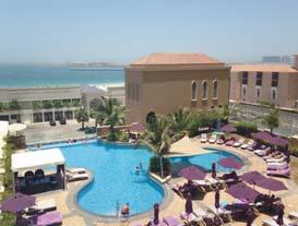 luxusszálloda a Dubai marina városrészben található. A szép Jumeirah strand a The Walk sétáló utcán keresztül érhetô el.