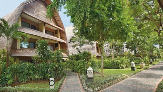 Mercure Resort Sanur Sanur A szálloda Bali déli részén található, az egykori halászfaluból