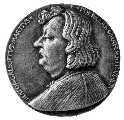 Janus egyik epigrammájában azon tréfálkozott, hogy barátjának szuroknál feketébb haja ( pice nigrius atra ) egyszer csak vôrôsesre váltott.