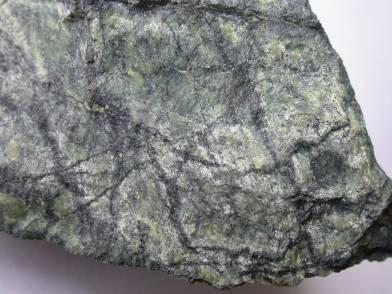 krizotil, piroxének