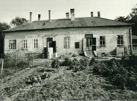 Ajkay Zoltán tábornok és orvos építtette a XIX.