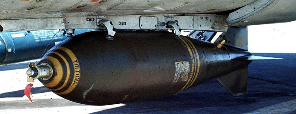 18. ábra M117 rombolóbomba [61] Az M117 általános rendeltetésű bomba az Egyesült Államok által használt, nem irányított légibomba.