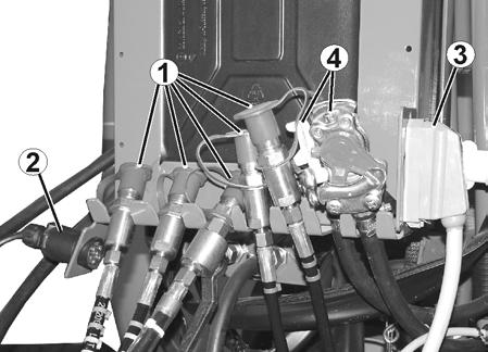 Termékleírás 4.4 A traktor és gép közötti ellátóvezetékek Ellátóvezetékek nyugalmi pozícióban: 12 ábra/.