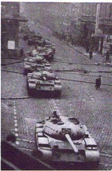 Október 24-én hajnalban a szovjet honvédelmi miniszter, Georgij Zsukov parancsára a szovjet csapatok bevonultak Budapestre.