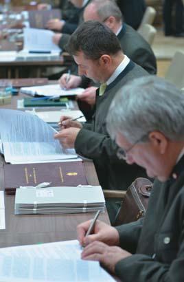 A klímaváltozás kockázatai az erdõgazdálkodásban igen nagyok, mert sem a várható szélsõségek mértékét, sem az erdei ökoszisztémák pontos válaszát nem ismerjük megbízható pontossággal.