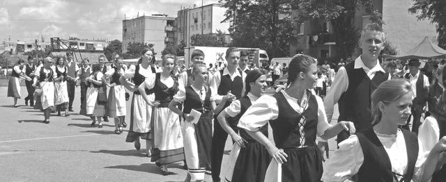 Ifjúsági Szervezet rendezésében a sváb találkozó. A rendezvényt 13 órai kezdettel a római katolikus templomban tartott ünnepélyes szentmise nyitja majd.