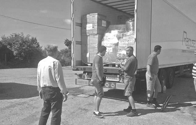 Hilfsgüter gesammelt An einem Vormittag im Juli kam der Hilfstransport von der Ökumenischen Hilfsorganisation aus Seelscheid beim Deutschen Forum in Neustadt an.