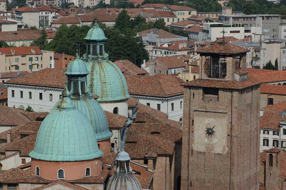 Duomo a harangtorony eredetileg