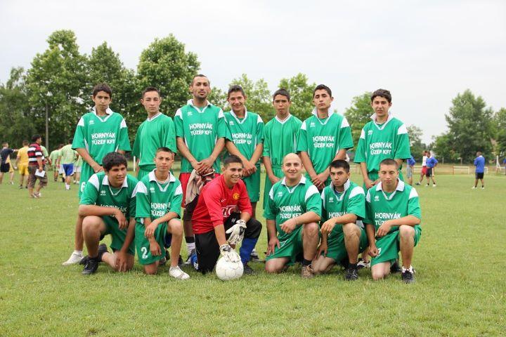 10 Maka István Sport rovat Már egy éve, hogy megalakult az ifjúsági és serdülő csapatunk.