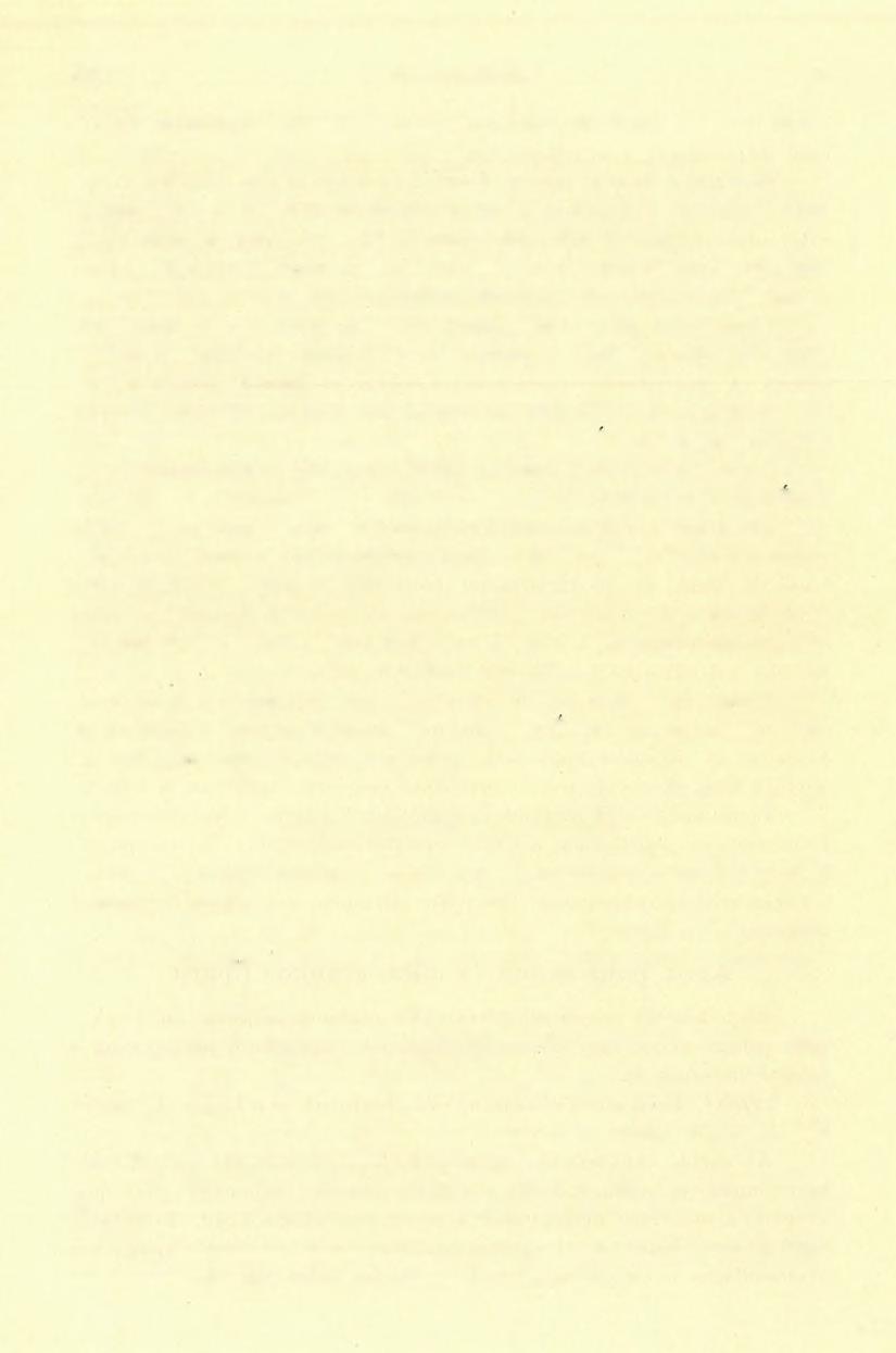 (11) FÖLVÉLELI JELENTÉS. 79 A tufában levő mészkőzárványok nem különböznek lényegesen a tithonmészkőtől, de kövületek nincsenek benne.