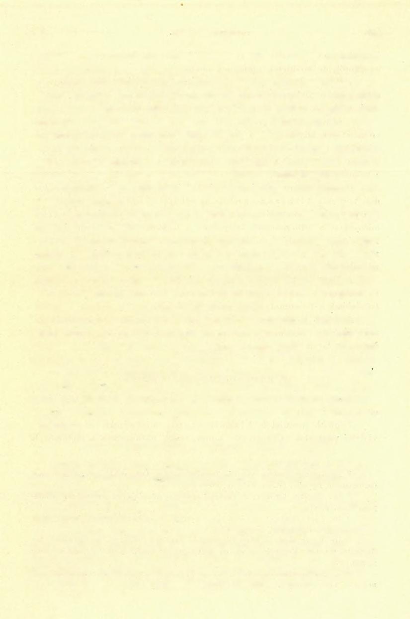 8 0 ROZLOZSNIK PÁL (1 2 ) kőzethatárral. Azonkívül a krétamedeneze szélén is ritkán hiányoznak. Főbb képviselőjük a következő: Granitit és qucorczos (Mórit.
