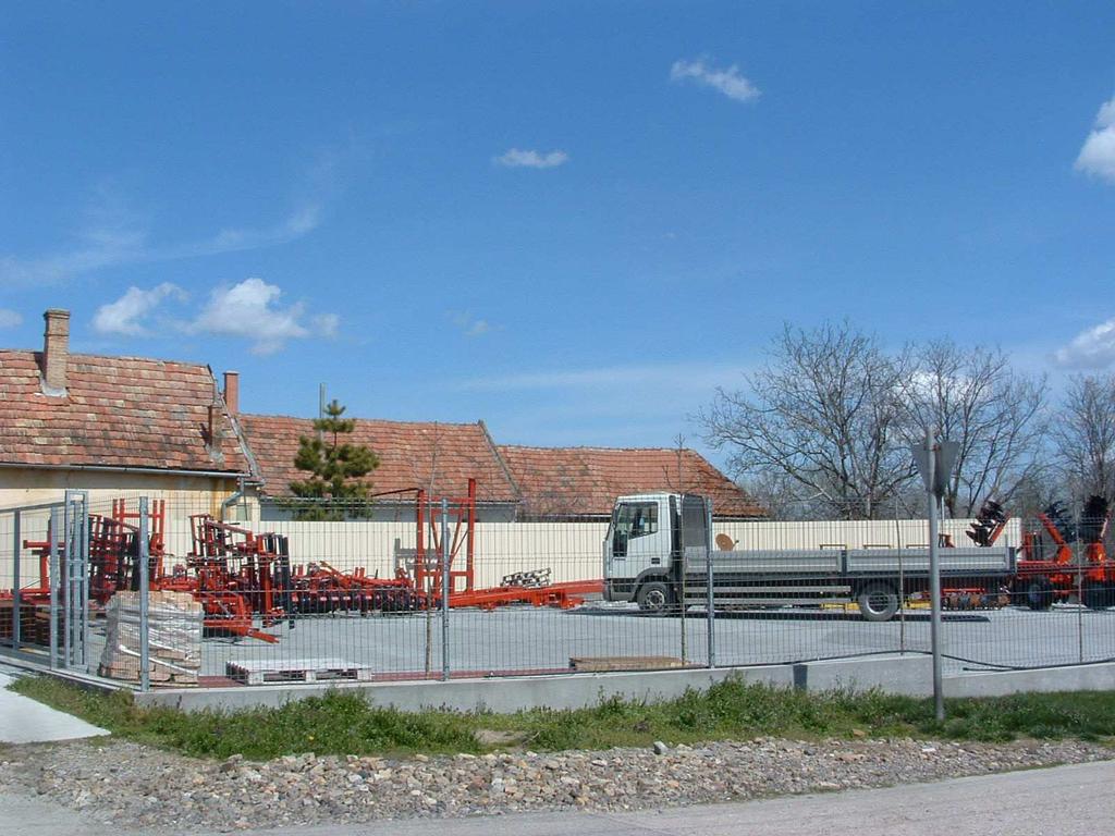 beépítése 2003.