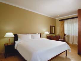 A jó ár-érték arányú szálloda mindössze 79 szobával rendelkezik.