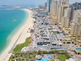 000 Ft-tól/fô Mövenpick Hotel Jumeirah Beach Dubai tengerparti A 23 emeletes, 294 szobás, modern atmoszférájú torony alakú