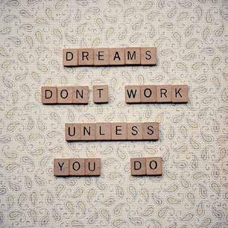 96 cm] HC017-A Dreams Don t Work Unless