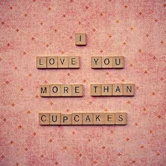 HC022-A I Love You More Than Cupcakes