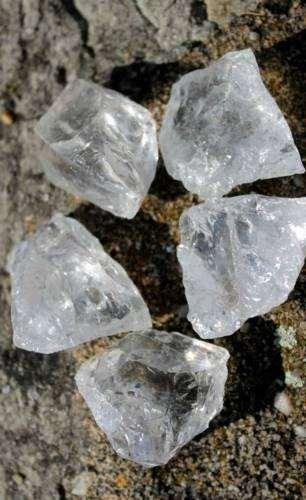 Hegyikristály (Quartz) A hegyikristály a leghatékonyabb gyógyító és energia