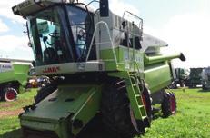 LE: 378 42 400 000 53 848 000 38 160 000 48 463 200 Claas Lexion 480 Évjárat: