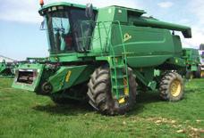 800 18 038 826 John Deere 1177 Évjárat: 1994 Üzemóra: 6760 Ị Motor LE: 215 7