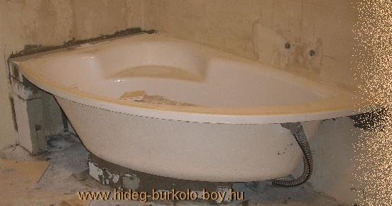 .1800 130 Kád: ½ hideg, melegvizes csatlakozás