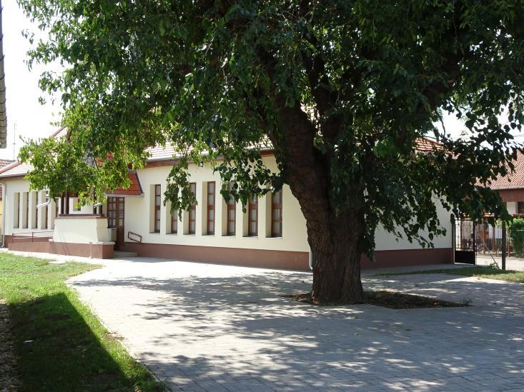 - Katolikus iskola épülete, Tiszaroff, Szabadság utca 26, hrsz: 22/2.