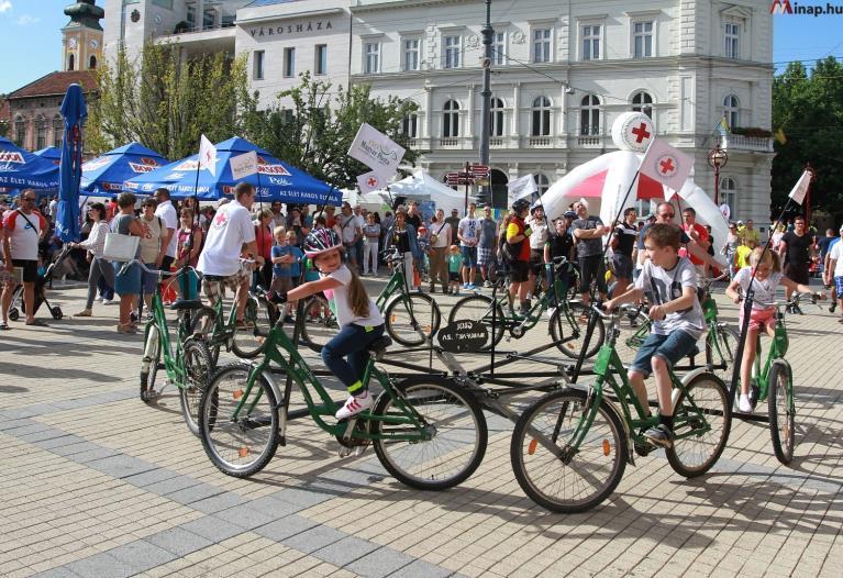 erősítése Hívószavai: Környezetvédelem,