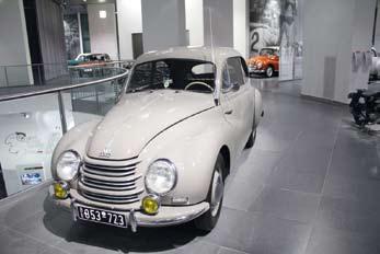 Emiatt sokaknak jó alapjuk volt Ingolstadtba menni: az 1949-ben újra létrehozott Auto Union GmbH.